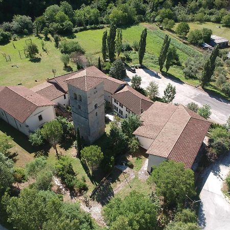 Abbazia Ss. Quirico E Giulitta Hotel Micigliano Exterior foto