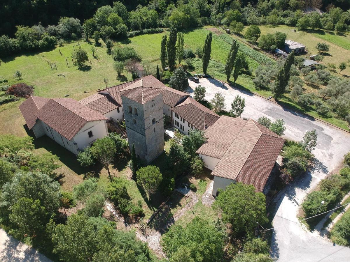 Abbazia Ss. Quirico E Giulitta Hotel Micigliano Exterior foto