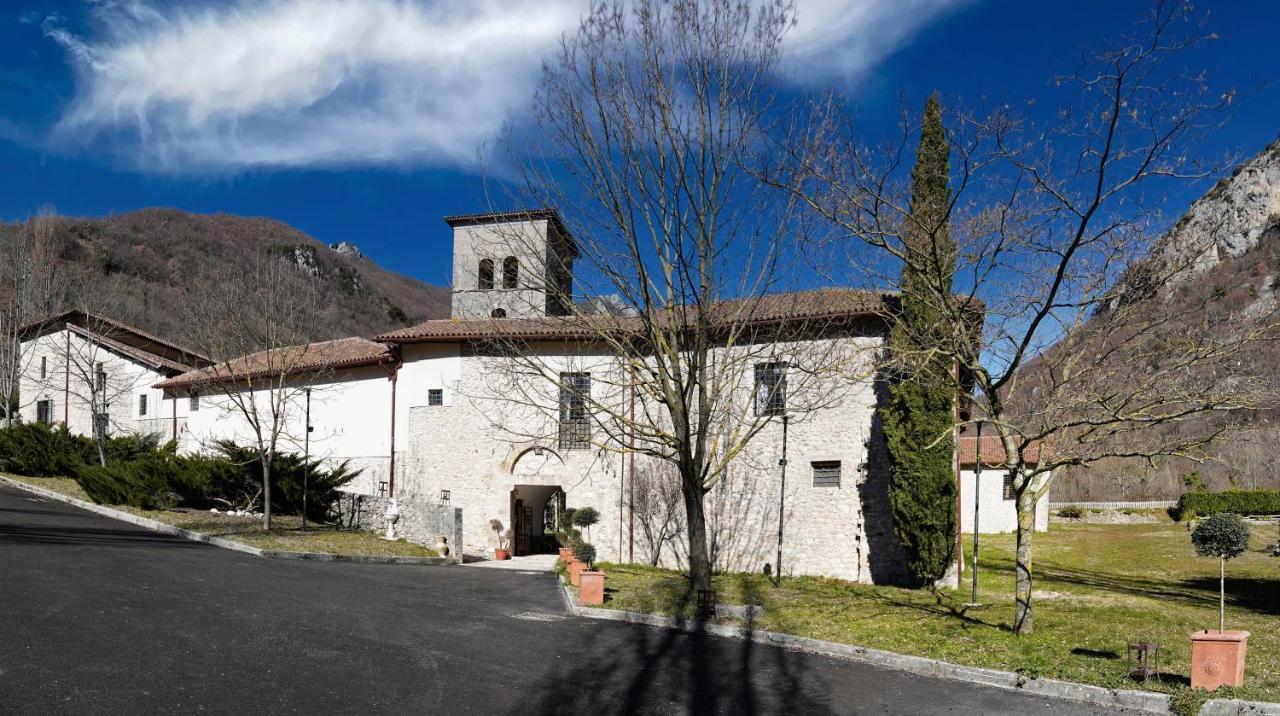 Abbazia Ss. Quirico E Giulitta Hotel Micigliano Exterior foto
