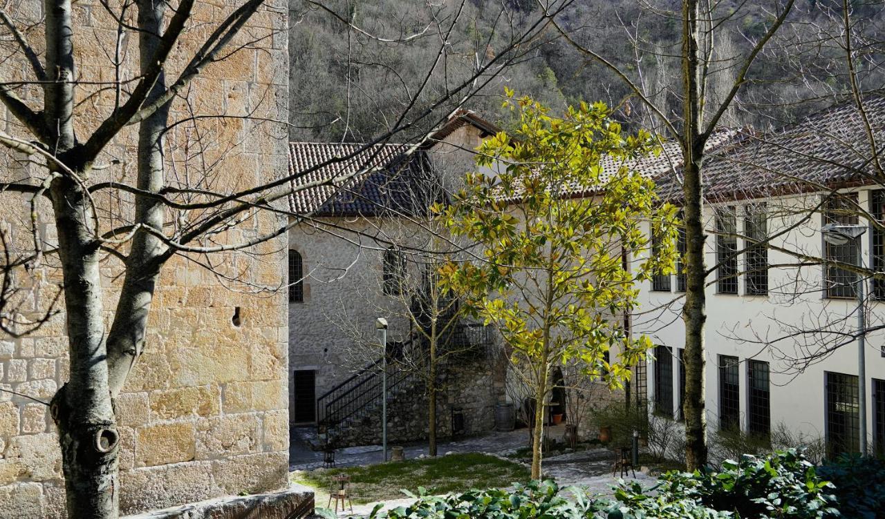 Abbazia Ss. Quirico E Giulitta Hotel Micigliano Exterior foto