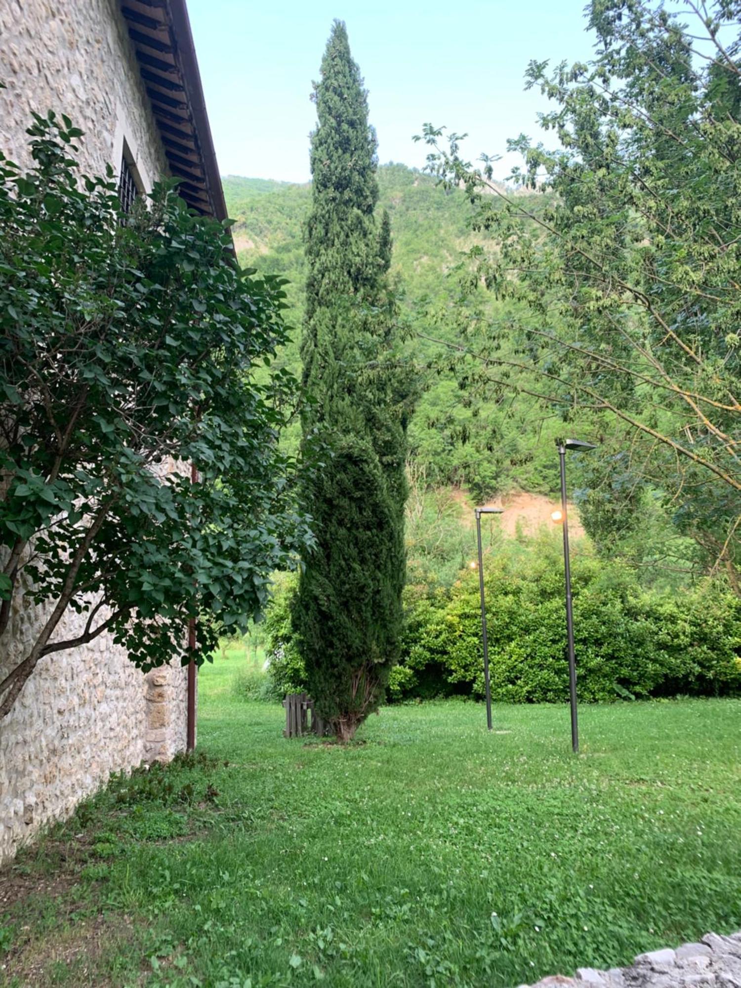 Abbazia Ss. Quirico E Giulitta Hotel Micigliano Exterior foto